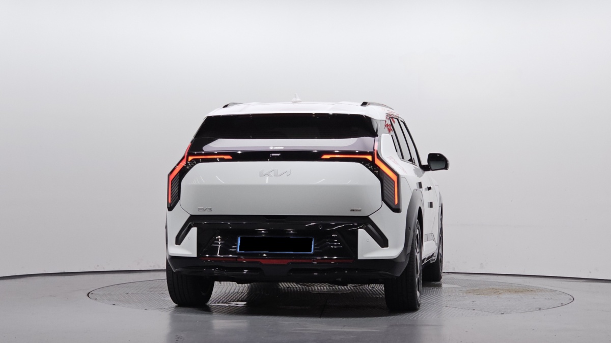Kia EV3, 2025 — фото 4 из 12