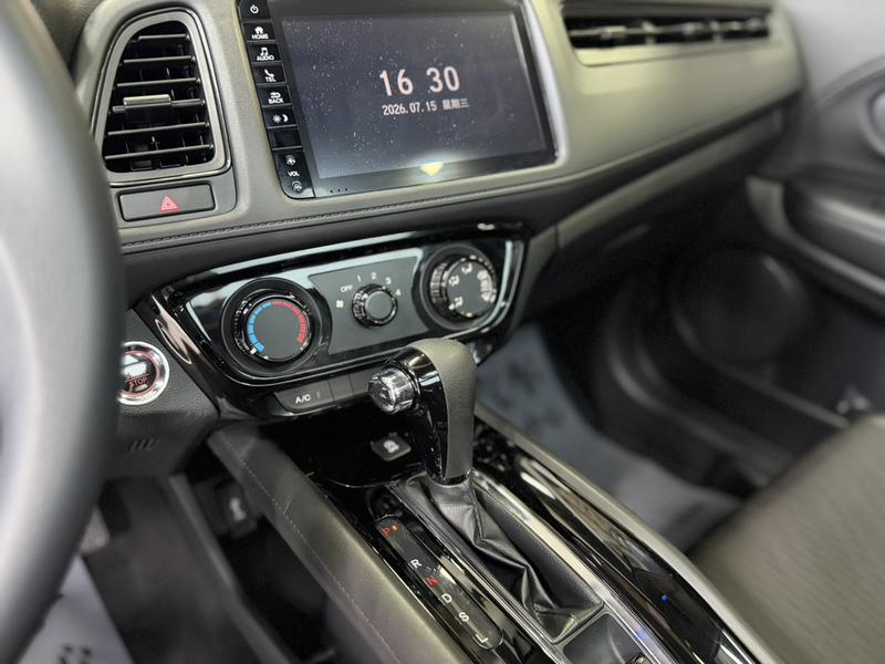 Honda Vezel, 2021 — фото 11 из 12