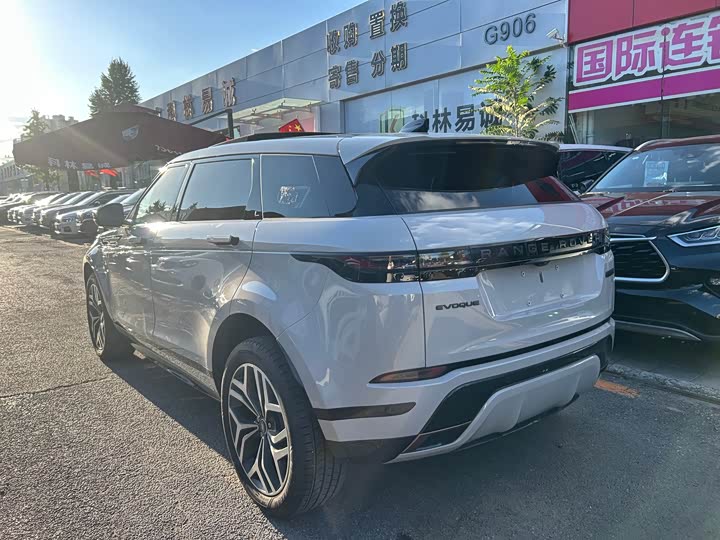 Land Rover Range Rover Evoque L, 2025 — фото 4 из 9