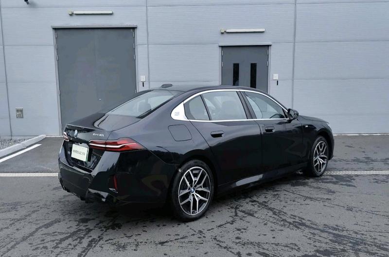 BMW i5, 2025 — фото 5 из 12