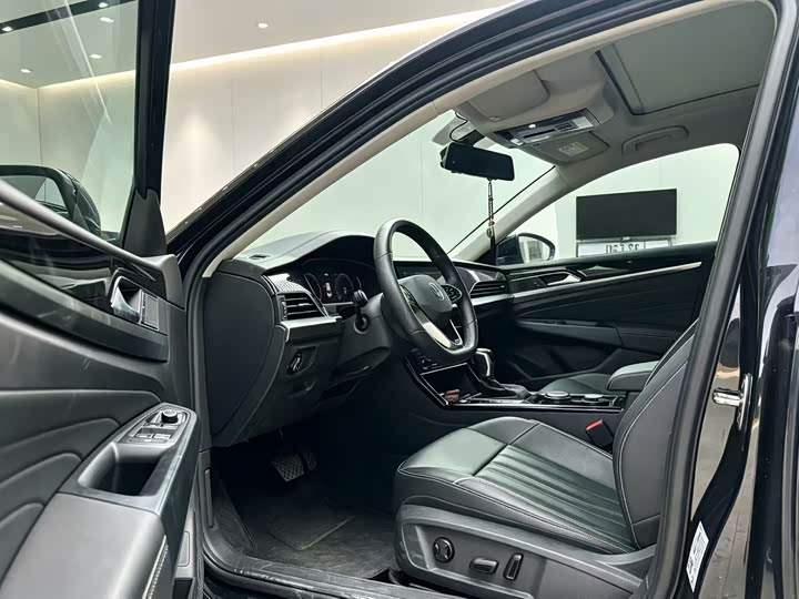 Volkswagen Passat, 2022 — фото 5 из 7
