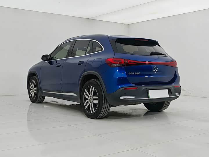 Mercedes-Benz EQA, 2023 — фото 4 из 9