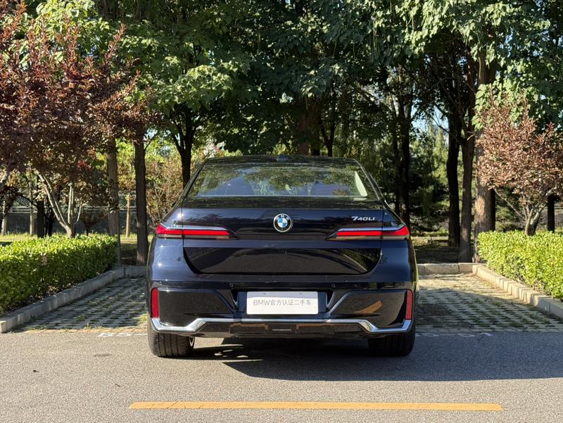 BMW 7 Series, 2025 — фото 4 из 11