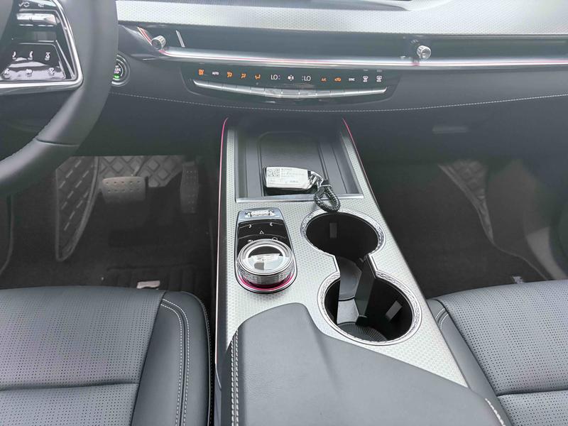 Cadillac XT5, 2025 — фото 10 из 12