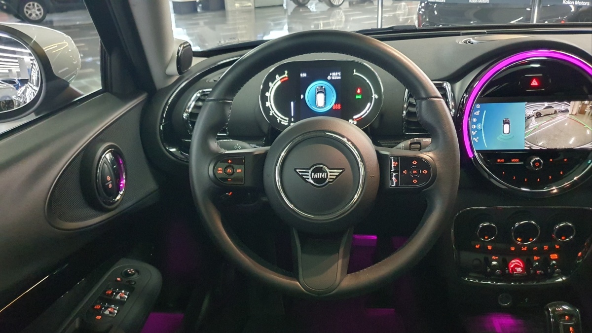 Mini Clubman, 2023 — фото 12 из 12