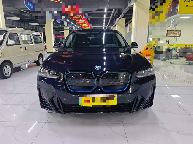 BMW iX3, 2022 — фото 2 из 9