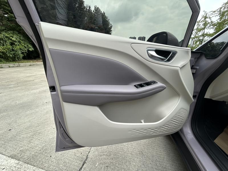 MG Motor 4 EV, 2025 — фото 12 из 12