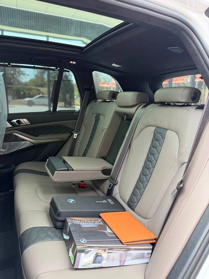 BMW X5 M, 2025 — фото 9 из 10