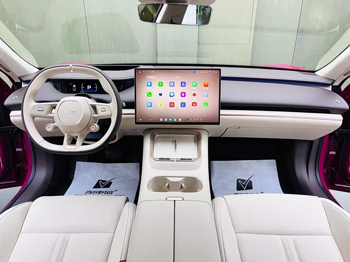 Xiaomi SU7, 2025 — фото 9 из 9