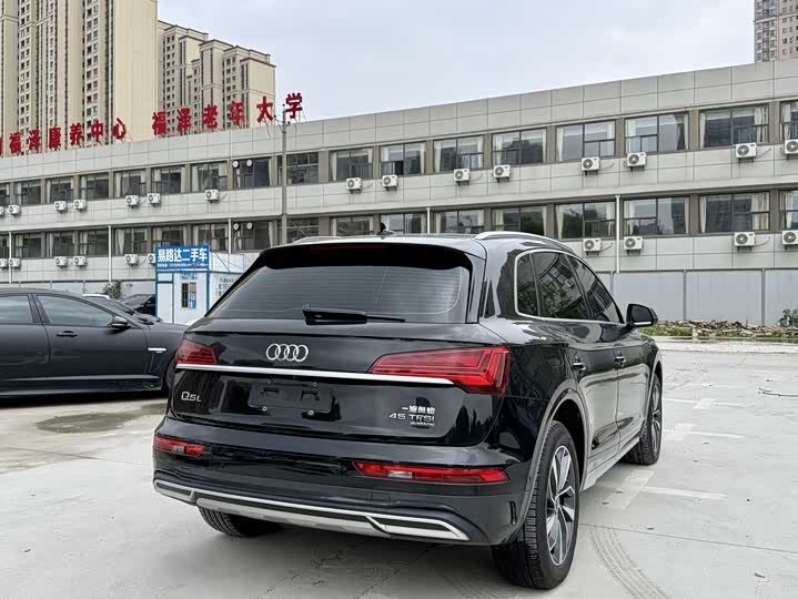 Audi Q5L, 2025 — фото 7 из 9