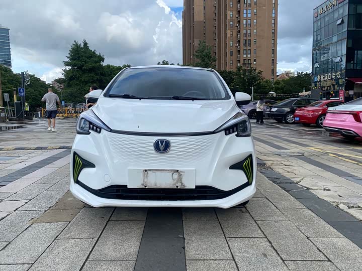 Changan BenBen E-Star, 2022 — фото 2 из 9