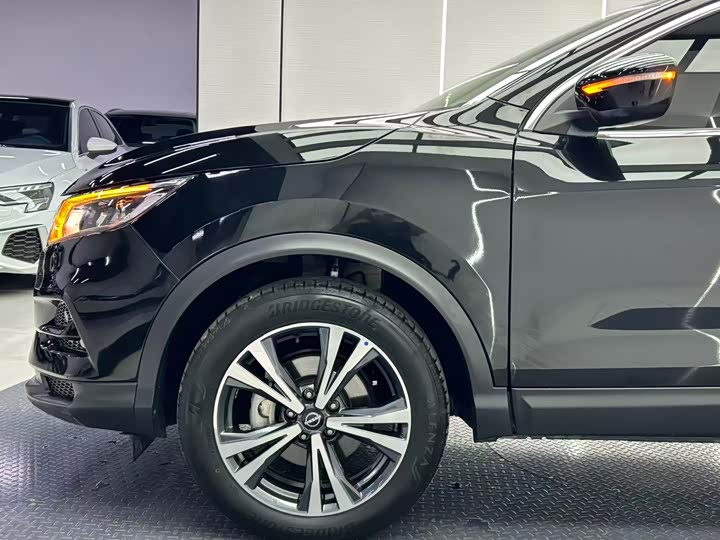 Nissan Qashqai, 2023 — фото 8 из 9