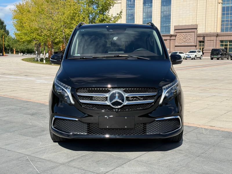 Mercedes-Benz V-Class, 2024 — фото 2 из 10