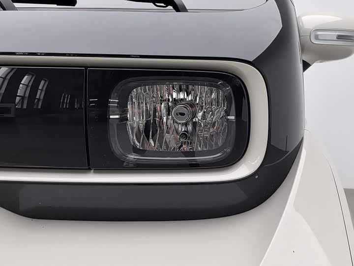 Baojun KiWi EV, 2022 — фото 7 из 9