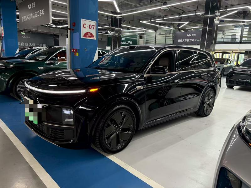 LiXiang L9, 2025 — купить в Ульяновске под ключ