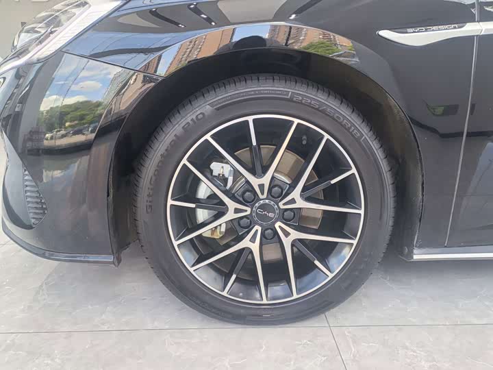 BYD Seal 07 DM-i Hybrid, 2024 — фото 8 из 9