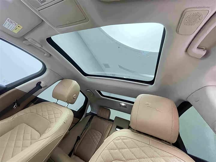 Jaguar XF L, 2022 — фото 9 из 9
