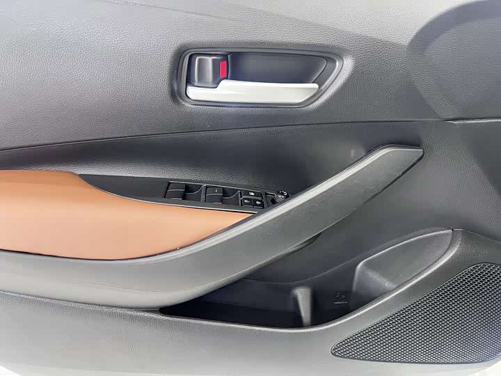 Toyota Levin, 2022 — фото 8 из 9