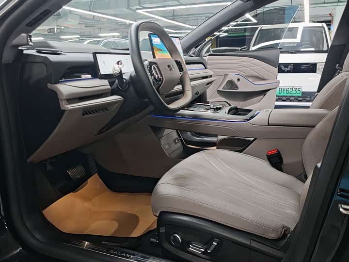 Geely Galaxy Starshine 8 EM-i, 2025 — фото 9 из 9