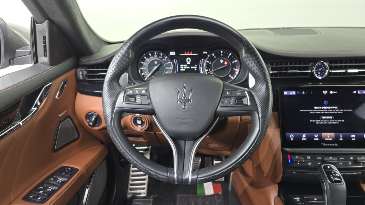 Maserati Quattroporte, 2022 — фото 12 из 12