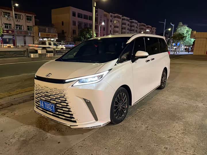 Lexus LM, 2024 — купить в Белгороде под ключ