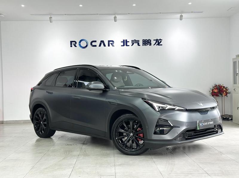 BAIC Arcfox Alpha T5, 2024 — фото 3 из 12