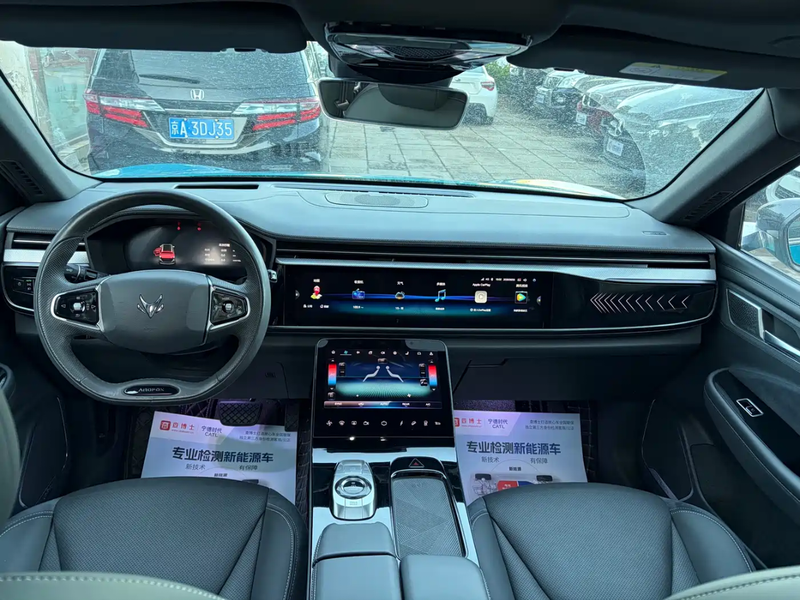 BAIC Arcfox Alpha T, 2023 — фото 5 из 12
