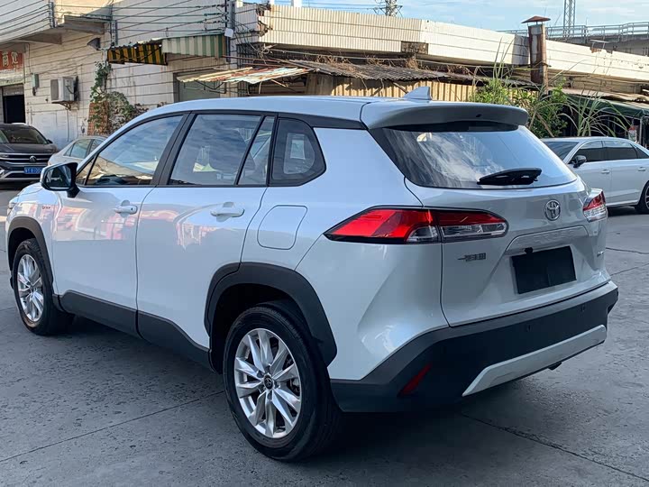 Toyota Corolla Cross, 2024 — фото 7 из 12