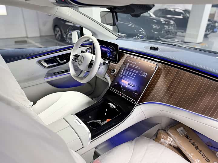 Mercedes-Benz EQE, 2025 — фото 6 из 9
