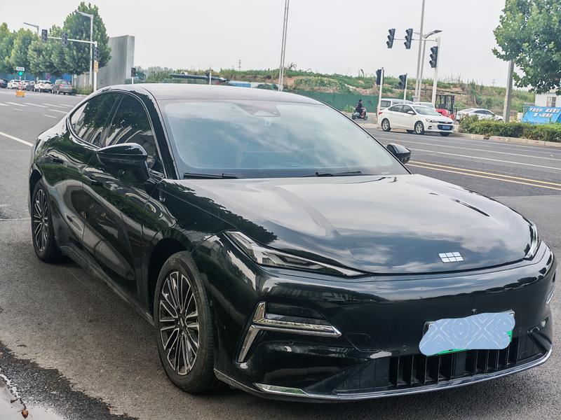 Geely Galaxy Starshine 8 EM-i, 2025 — фото 3 из 10