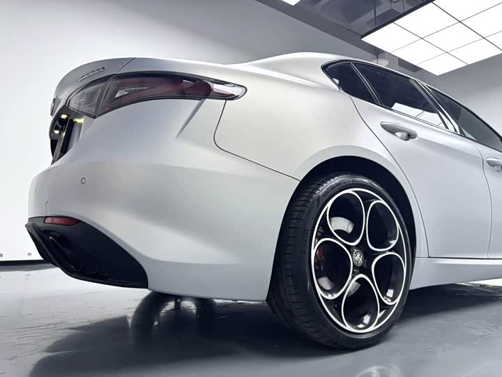 Alfa Romeo Giulia, 2023 — фото 9 из 9