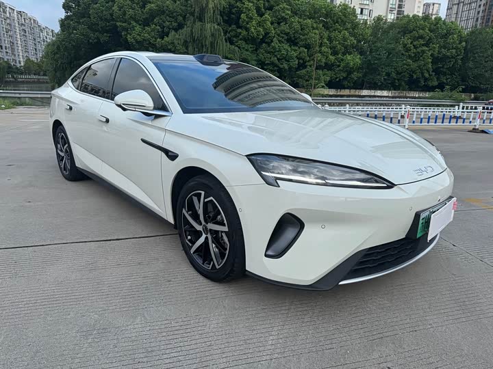 BYD Seal 07 DM-i Hybrid, 2025 — фото 8 из 9