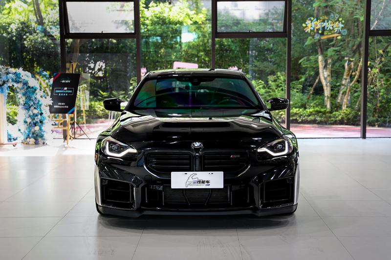 BMW M2, 2025 — фото 2 из 8