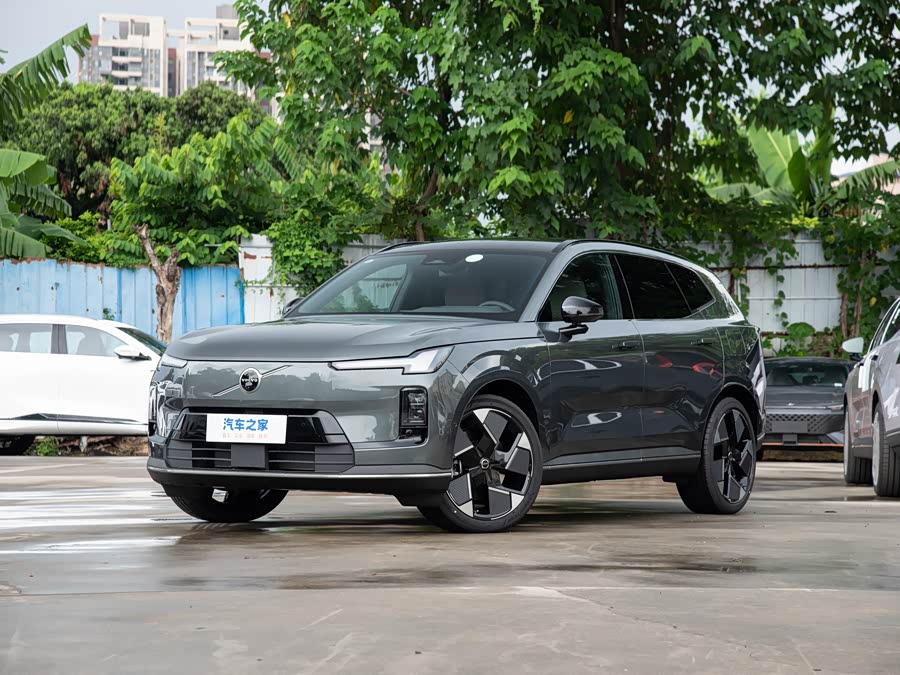 Volvo XC70 Hybrid, 2026 — купить в Иванове под ключ