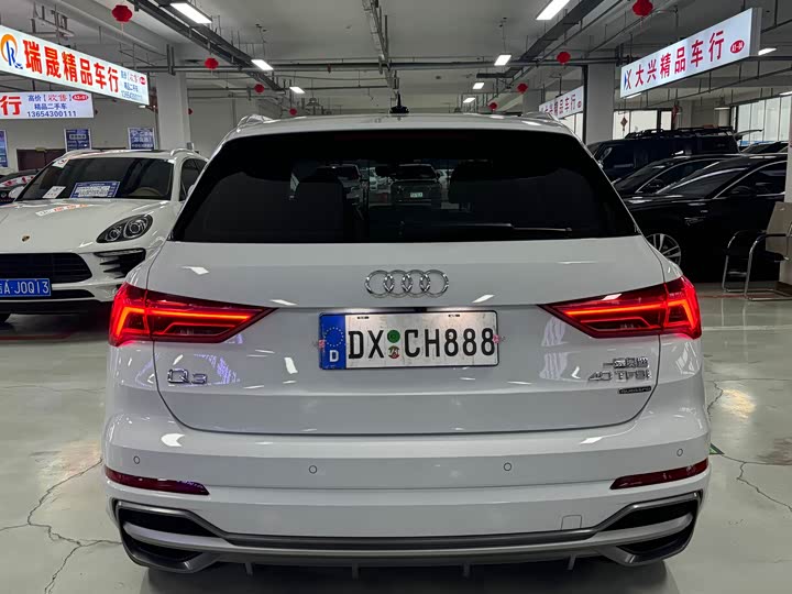 Audi Q3, 2023 — фото 5 из 9