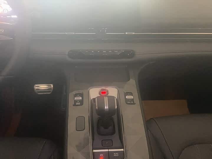 GAC Trumpchi Empow R, 2025 — фото 8 из 9