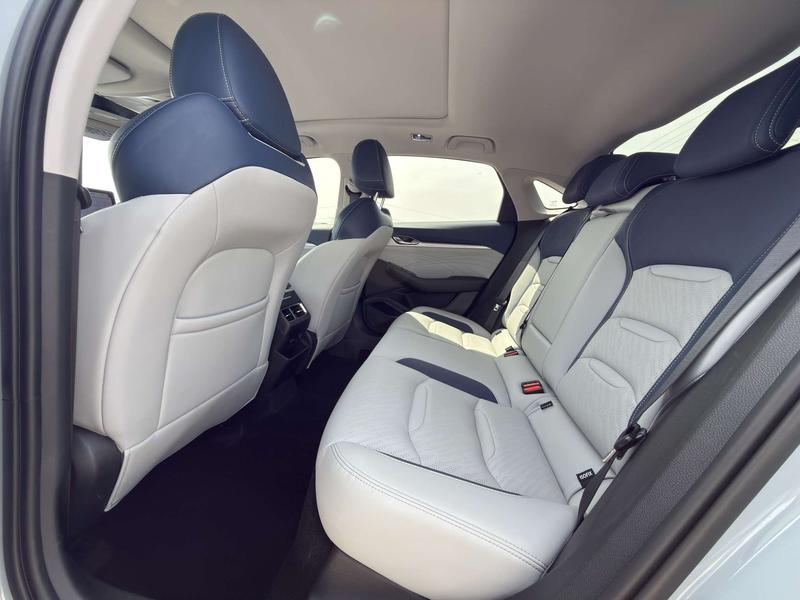 Geely Preface, 2022 — фото 11 из 12