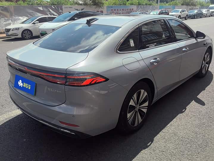 Geely Galaxy A7, 2025 — фото 3 из 9