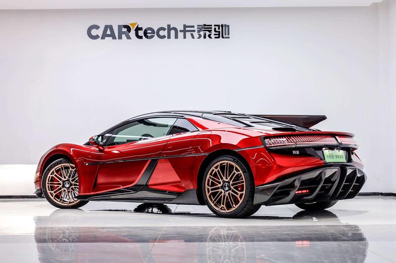 BYD Yangwang U9, 2025 — фото 4 из 12