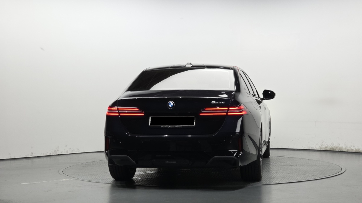 BMW 5 Series, 2025 — фото 4 из 12