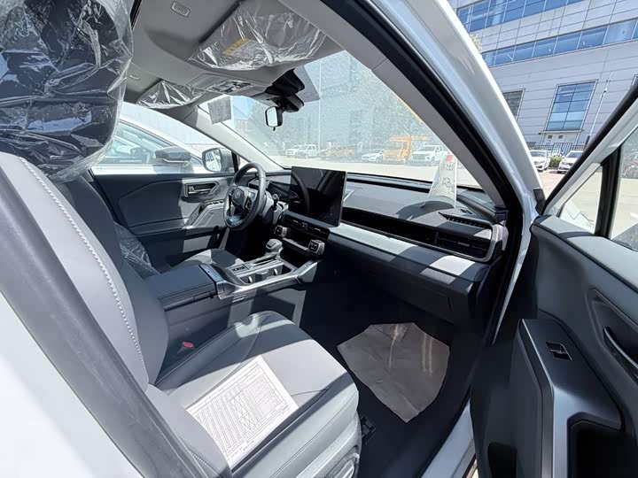 Toyota RAV4, 2025 — фото 6 из 7