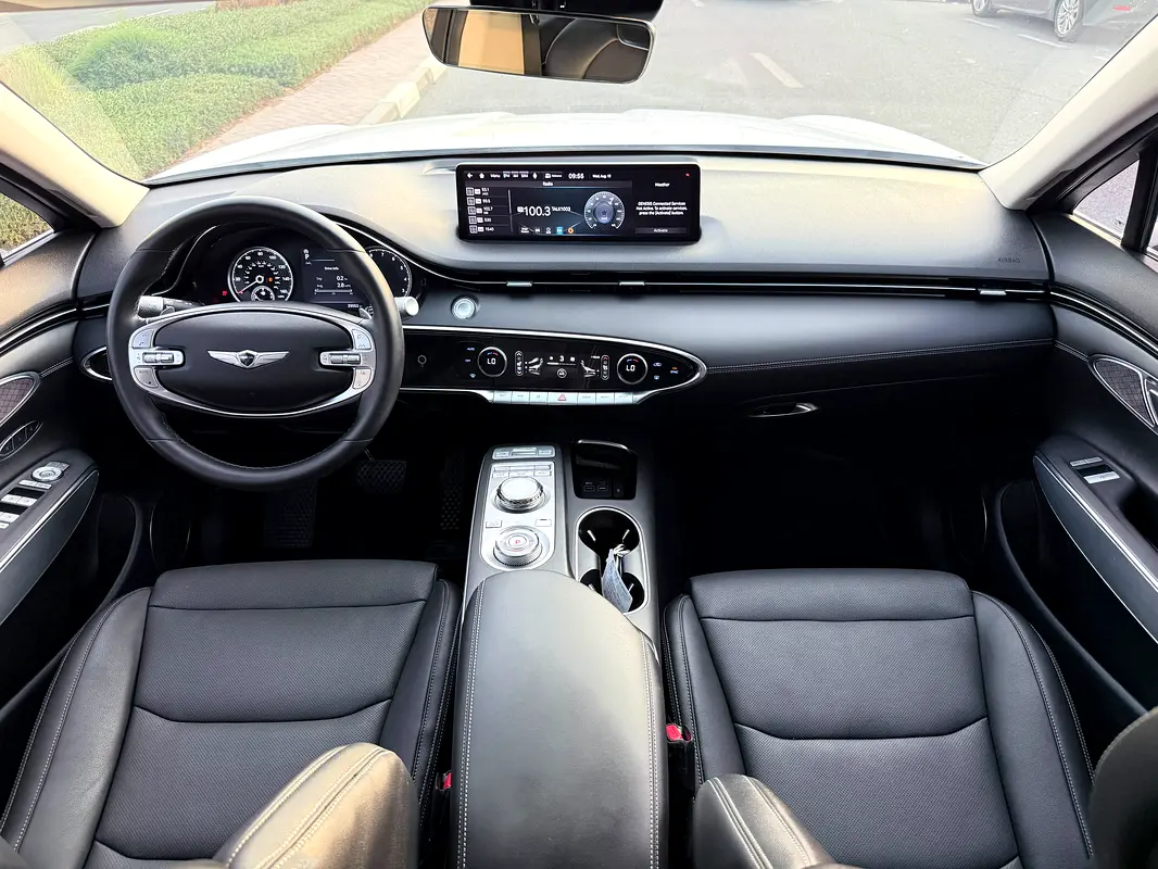Genesis GV70, 2022 — фото 6 из 10