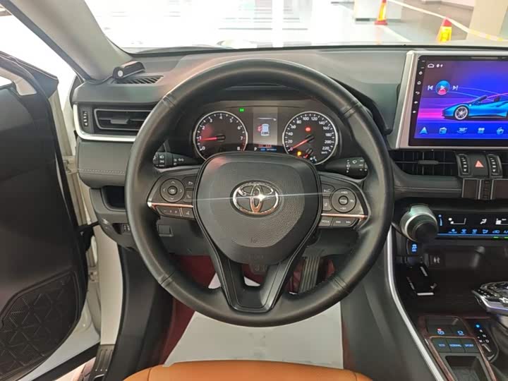 Toyota Wildlander, 2022 — фото 7 из 9