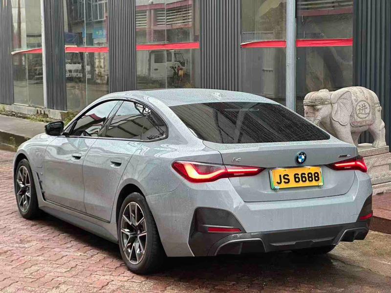 BMW i4, 2023 — фото 4 из 10