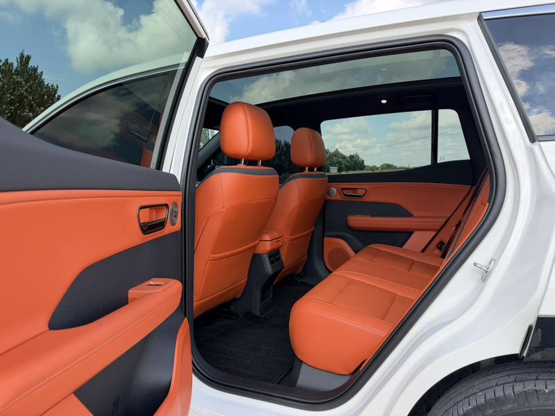 Toyota bZ3X, 2024 — фото 12 из 12