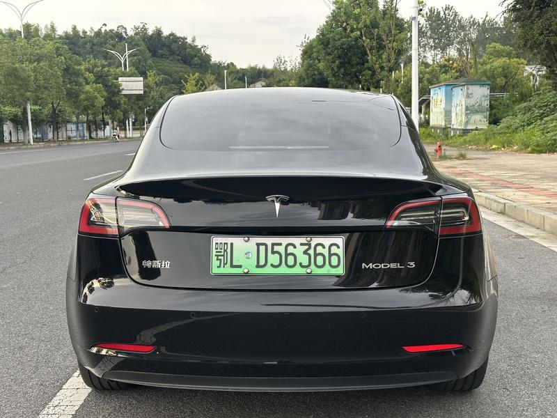 Tesla Model 3, 2023 — фото 5 из 9