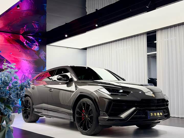 Lamborghini Urus, 2024 — фото 3 из 9