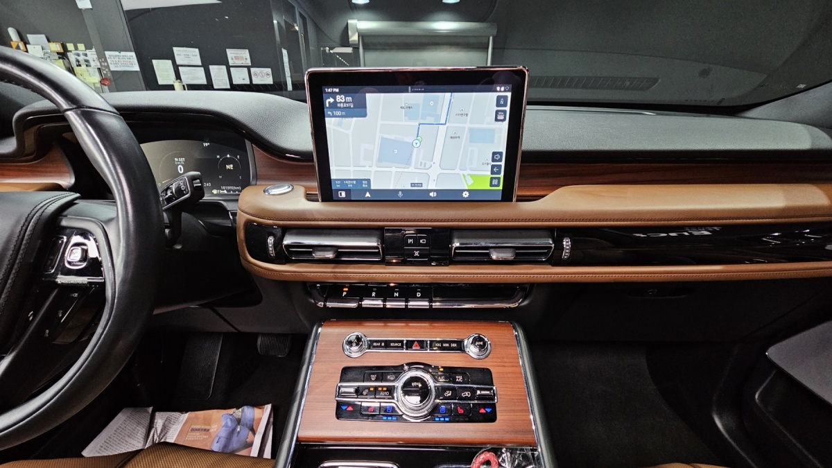 Lincoln Aviator, 2023 — фото 7 из 12