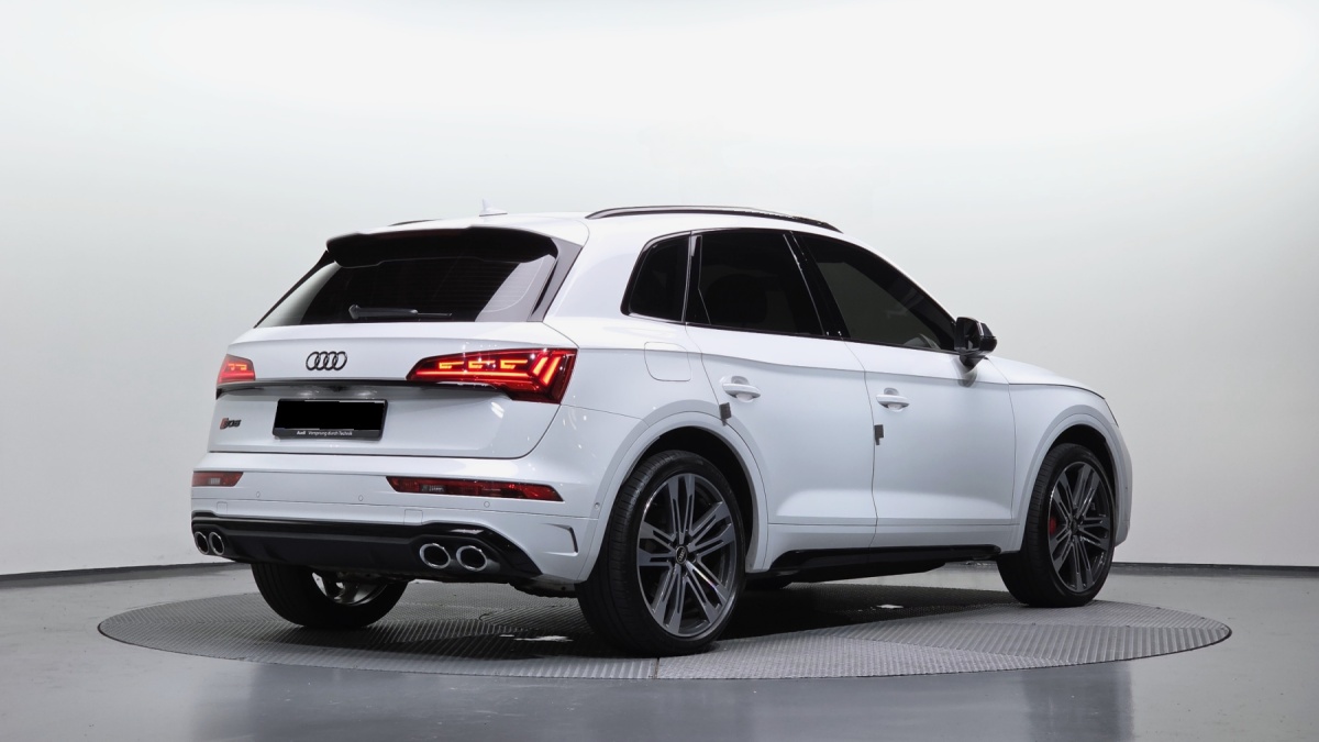 Audi SQ5, 2022 — фото 2 из 12