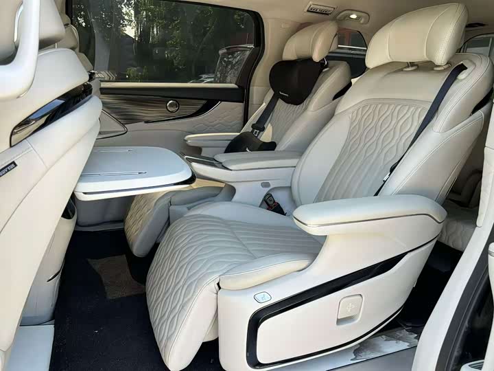 Dongfeng Forthing Xinghai V9, 2024 — фото 8 из 9